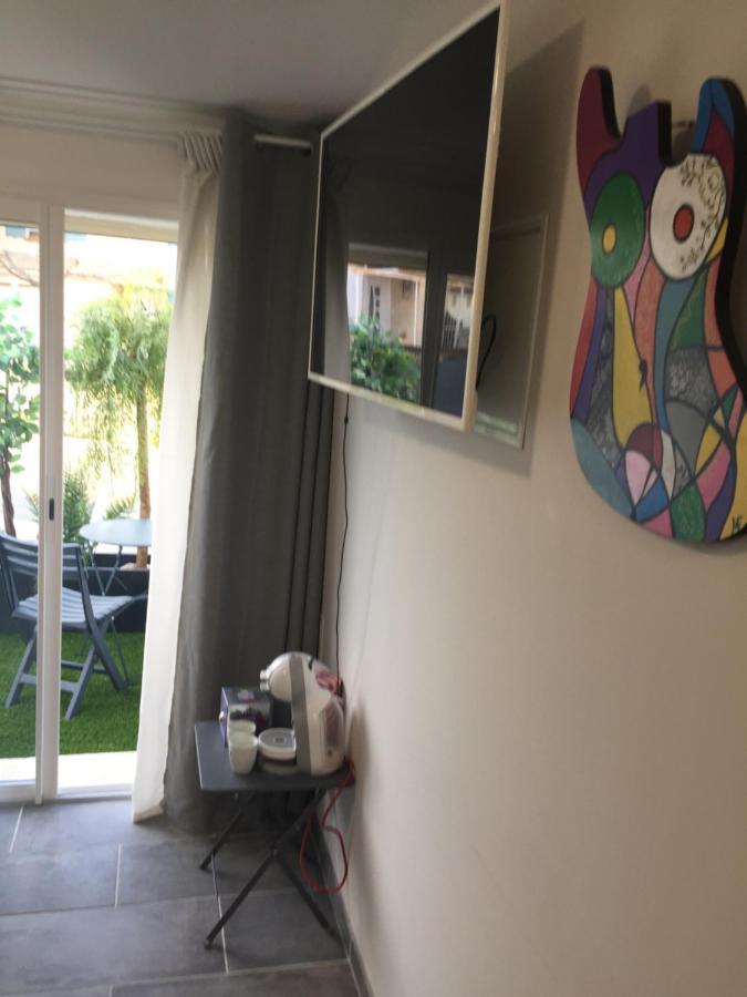 Chez Sandy Bed & Breakfast Aubagne Exterior photo